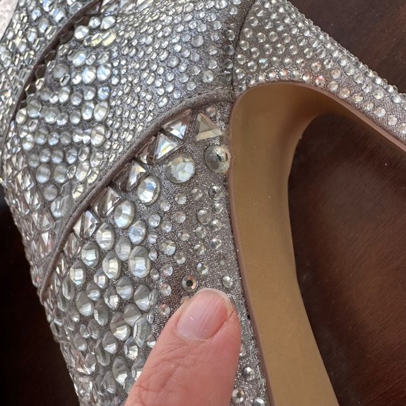 Steve Madden Whole Rhinestone Booties in Silver Stiletto Heel Stud Size 8.5 - Picture 10 of 13